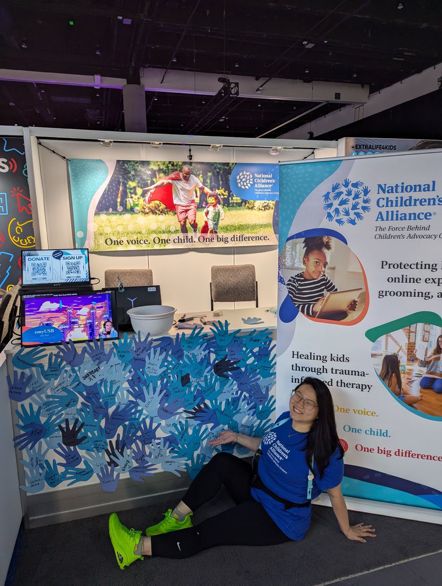 KiwiSong_'s tweet image. Thank you to everyone who visited us at the @NCAforCACs booth at Twitch Con! It's such an honor to know so many people who want to use their platform for good. Our holiday event is coming up, and we'd love to have you join us! 

nationalchildrensalliance.org/fundraise/