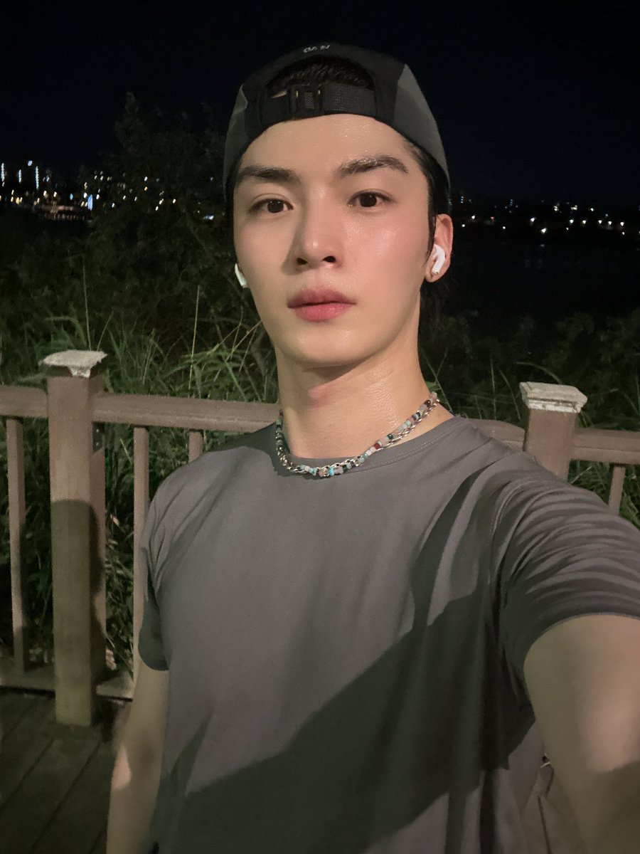 [#OX]

힐링 🍃

#OMEGA_X #오메가엑스   
#한겸 #HANGYEOM