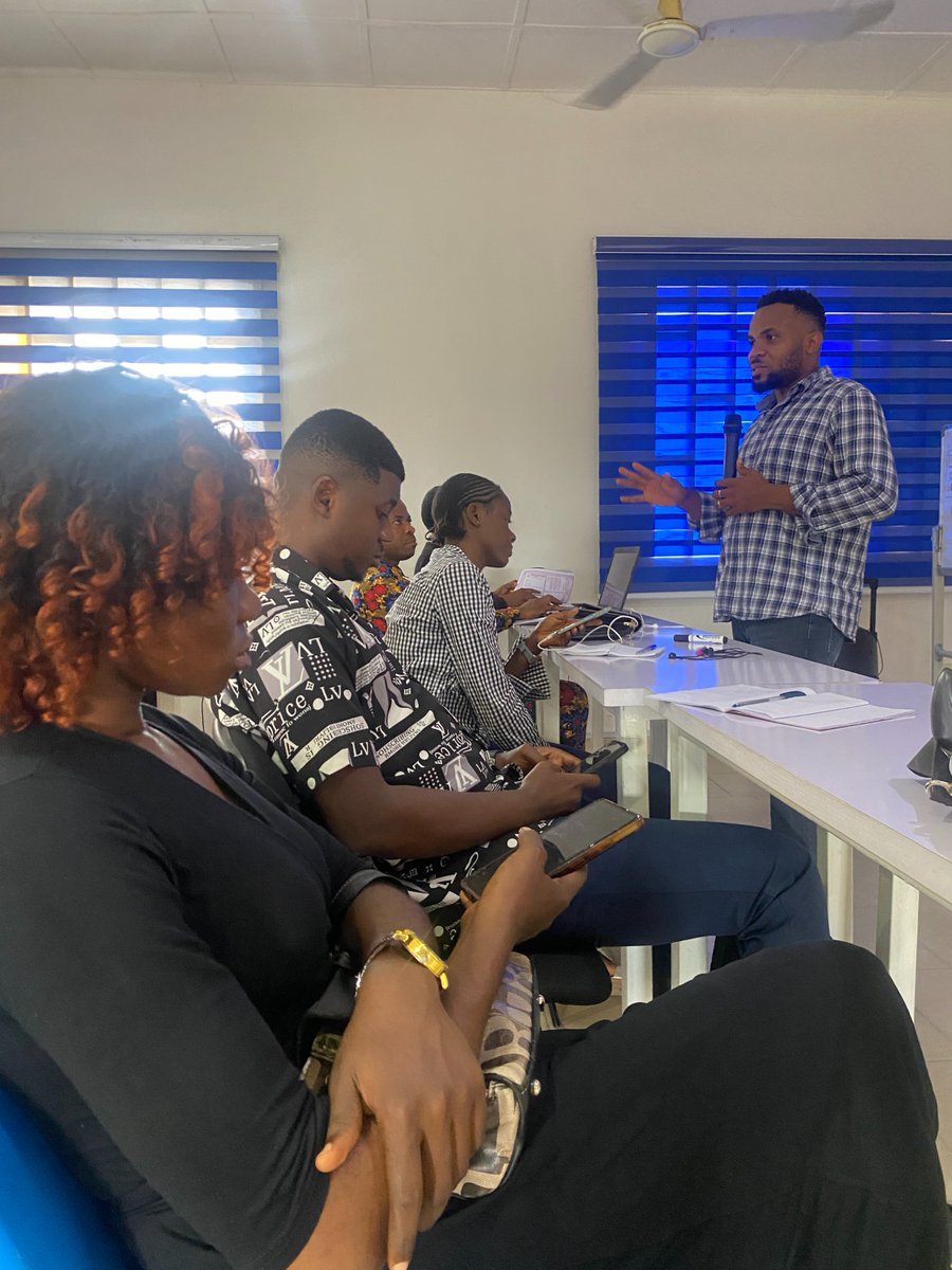 Lawpattech's tweet photo. It's indeed a September to remember.
Due to overwhelming demand from people eager to learn, we held two editions of Tech Experience in a month. https://t.co/SWB46hH64a