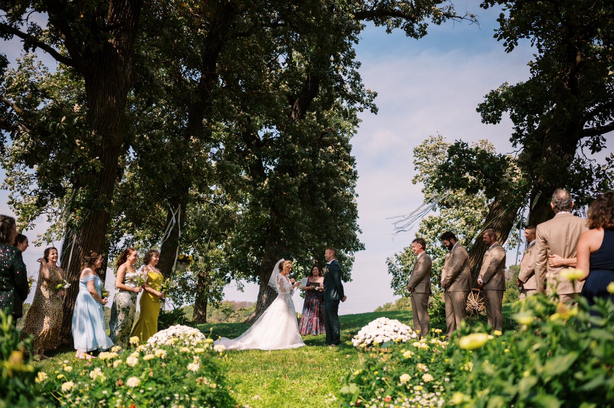 One year married to my best friend! 💛Happy Anniversary my love!!!!