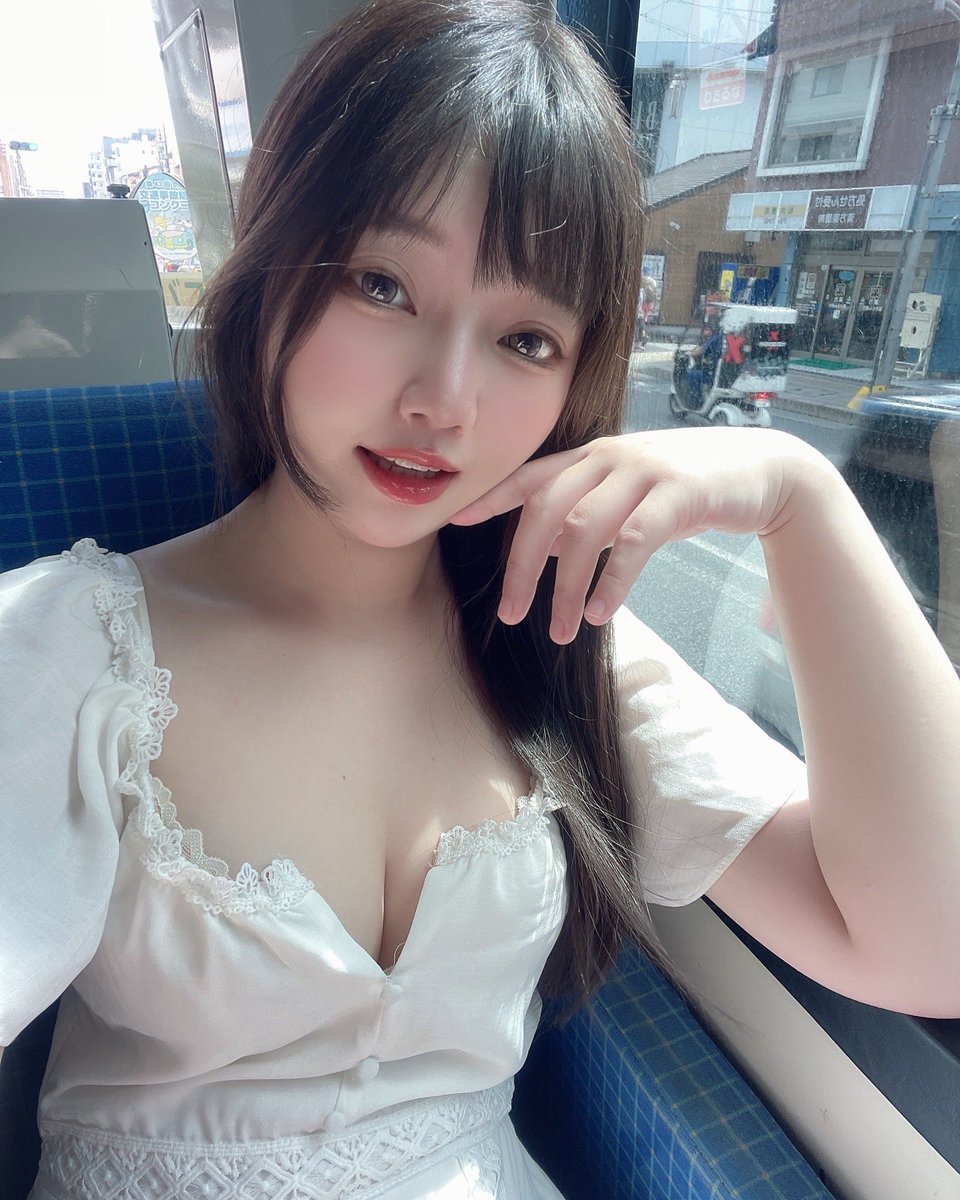 下雨天你們通常都待在家做什麼？ https://t.co/8IxrxwqjIn