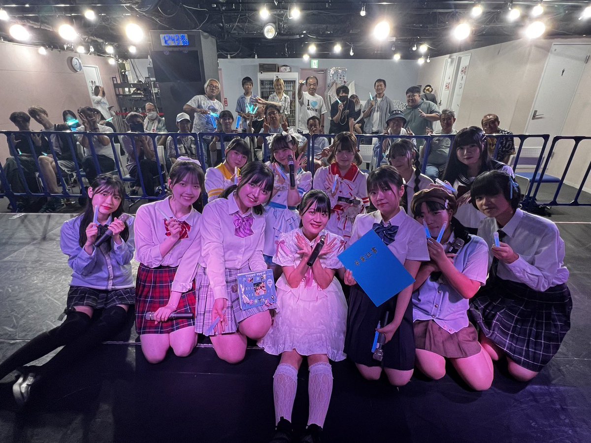 karen__kitagawa's tweet photo. 取り急ぎ
【北川花恋生誕&amp;卒業式〜届けたい花恋ビーム⭐︎〜】
ありがとうございました！
アイドルとして活動した470日、かけがえのないメンバー、ファンの皆さん、スタッフさんに出会えて���せでした✨
セトリ、お手紙はまた別のポストに載せます！
#中2映画プロジェクト・アイドル部 https://t.co/Ydutqszrbl