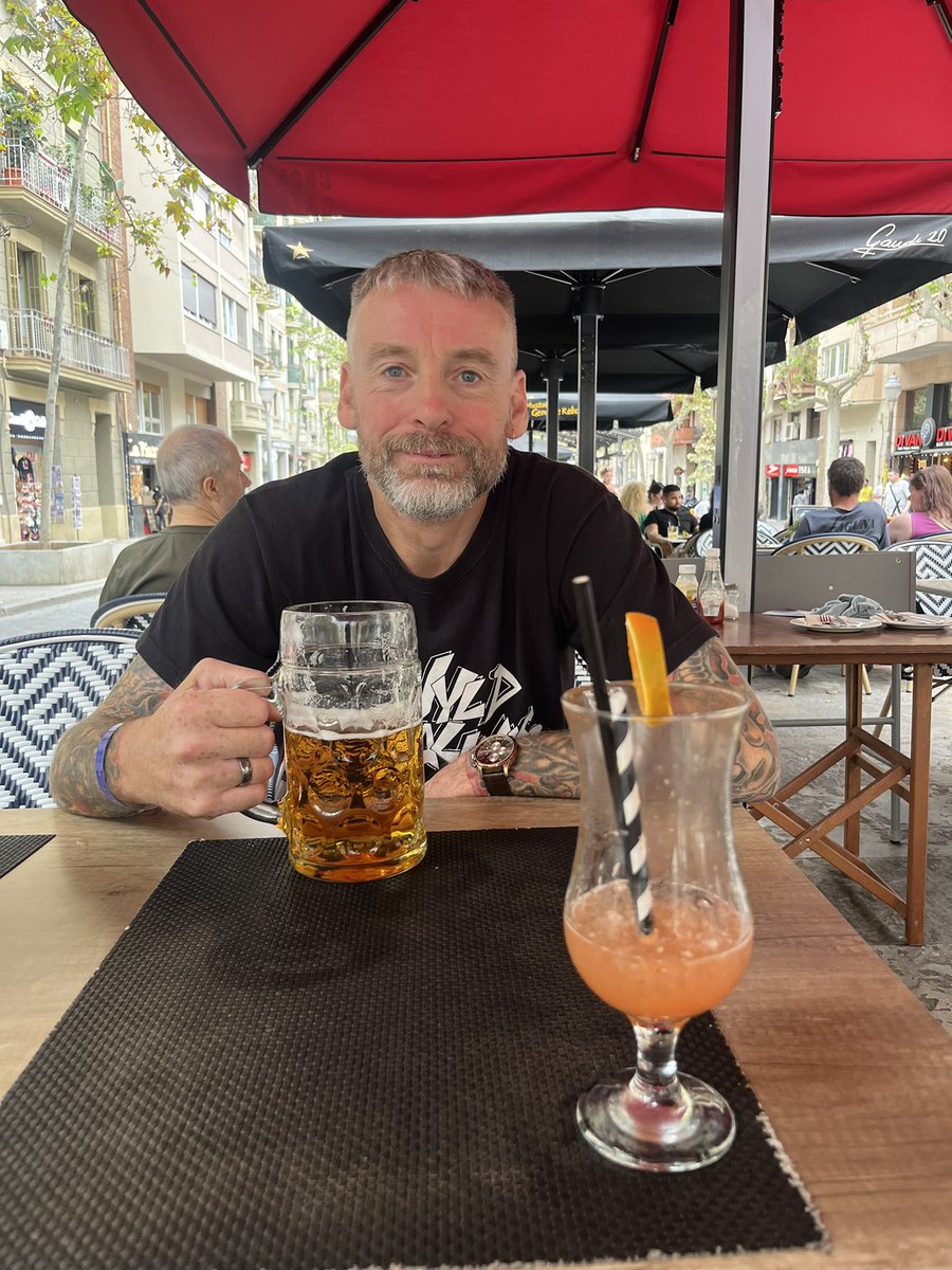 HarryGrowler's tweet image. Now that’s a beer!!