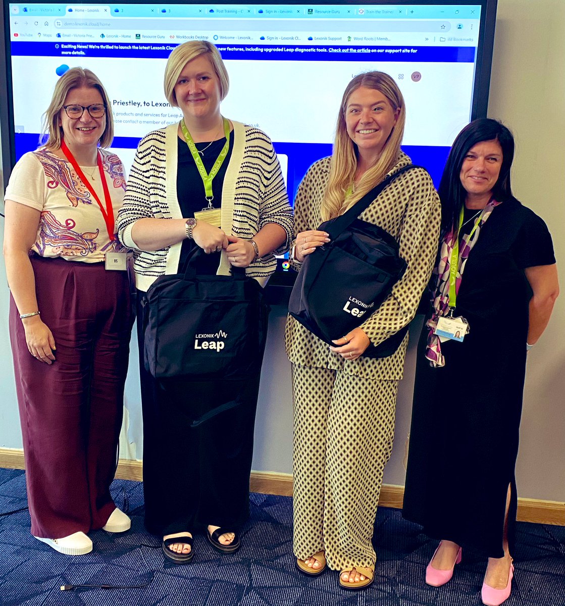 Jonesy_K8's tweet image. Had an amazing day @theaquilaschool with some wonderful staff, and in the most beautiful setting. ☀️🦜 Delivering @LexonikST in Dubai is always a ‘pinch me’ moment that I’m always grateful for. #everychildareader #edutwitter #literacy #vocabulary