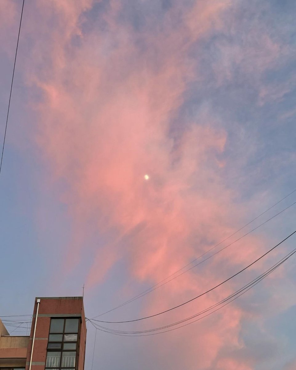 leejuyeopnn's tweet photo. 🌕 https://t.co/soLwd9Gf8a