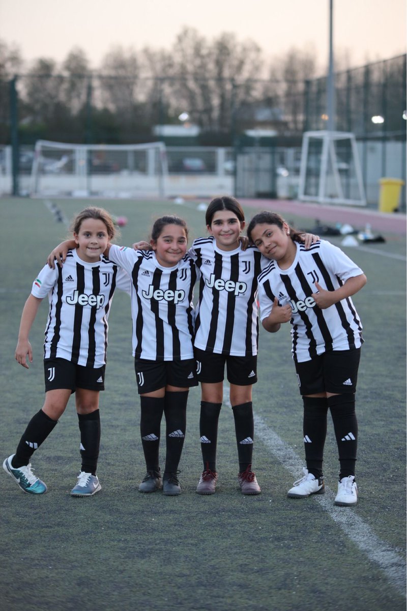 ✨ Did You Know? ✨

We run a Girls Academy who train two times a week &amp; play matches at weekends! ⚽️

#JuventusAcademyKuwait #GirlsFootball #Kuwait