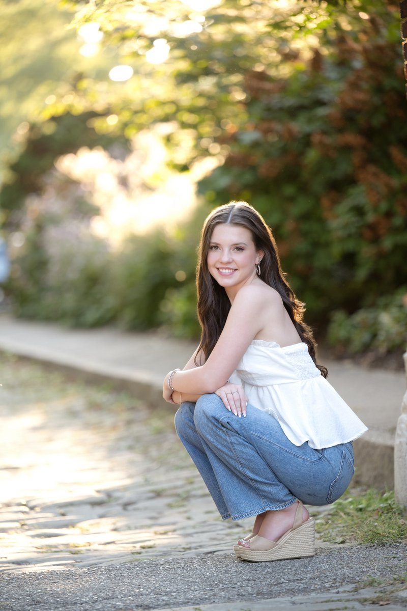 ValThomasPhoto's tweet photo. High School Senior Session featuring: Quinn | Class of 2025
#senior #classof2025 #pittsburghseniorphotography #seniorsunday #seniorszn #thetwelfthyear #photographyideas #model #portraitphotography #flourishacademy #goldenhour #peterstownshiphighschool #pths #joylynnmua https://t.co/i7JBNEqNTe