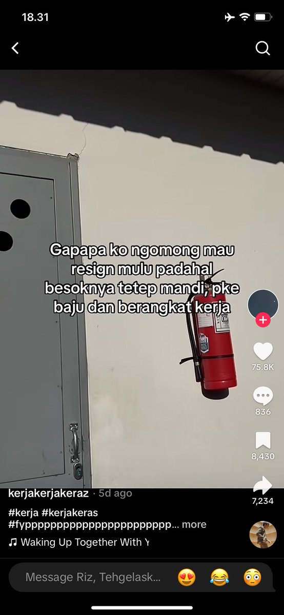 Siapa? Aq