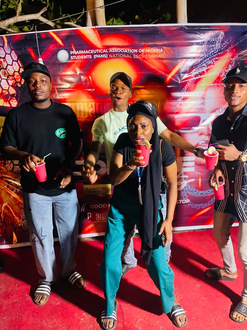 itz_invincible1's tweet photo. Never miss the party session of any PANS event!
Pharmacoposium '24 Bon fire party was lit🔥 

#Pulse24
#BetterByFun🔥🤩
#Better_By_Far_Convention
#TheStudentFocusedAdministration!❤️‍🩹🫵 https://t.co/Zb6Lbxcrq2
