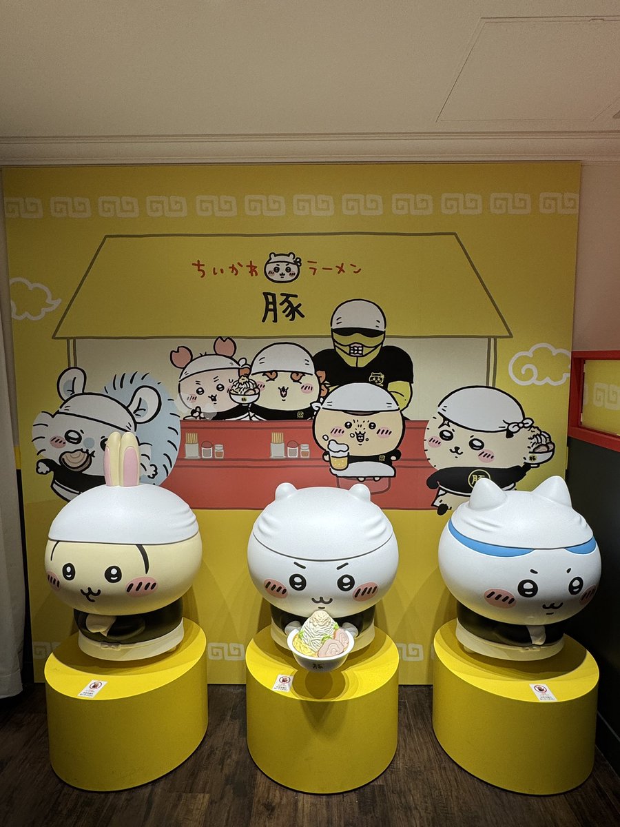 asktkhs_11's tweet photo. ちいかわラーメメン豚📍渋谷PARCO
念願の訪問💛店内可愛すぎたー！
コールはニンニクカラメ🍜 https://t.co/ka4YCMasIP