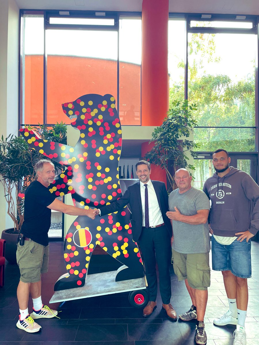 Botschafter Piet Heirbaut tweet media