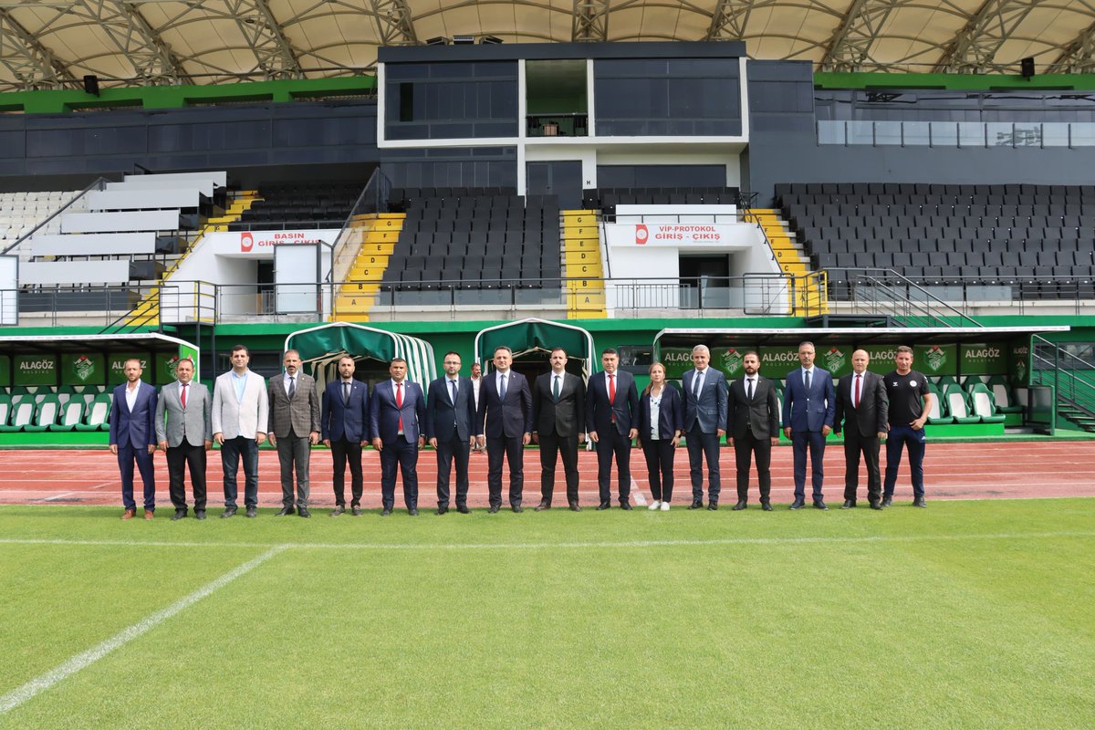 Dr. Enes Eminoğlu (@eminogluenes) on Twitter photo Çalışma arkadaşlarımıza kolaylık dileriz.
🫂Iğdır Gençlik ve Spor İl Müdürlüğü Çalışma arkadaşlarımıza kolaylık dileriz.
🫂Iğdır Gençlik ve Spor İl Müdürlüğü