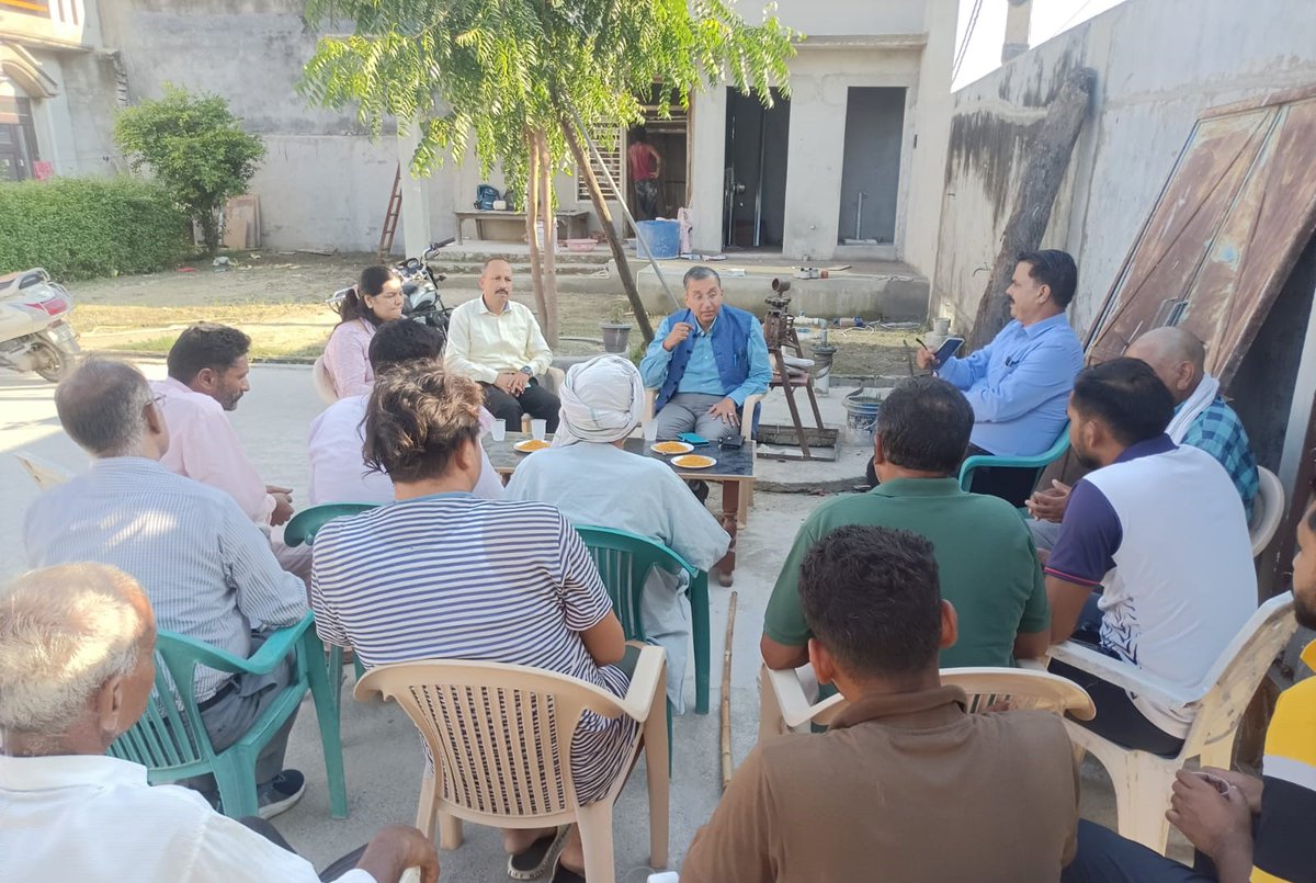 SetuAayog's tweet photo. Shri @rajshekharjoshi, VC, SETU Aayog, conducted on field review with district administrations of Udham Singh Nagar, Almora &amp; Nainital. The review focused on development, local challenges &amp; strategies for better governance and growth in the region. #ShashaktUttarakhand https://t.co/wLBd8xvJgG