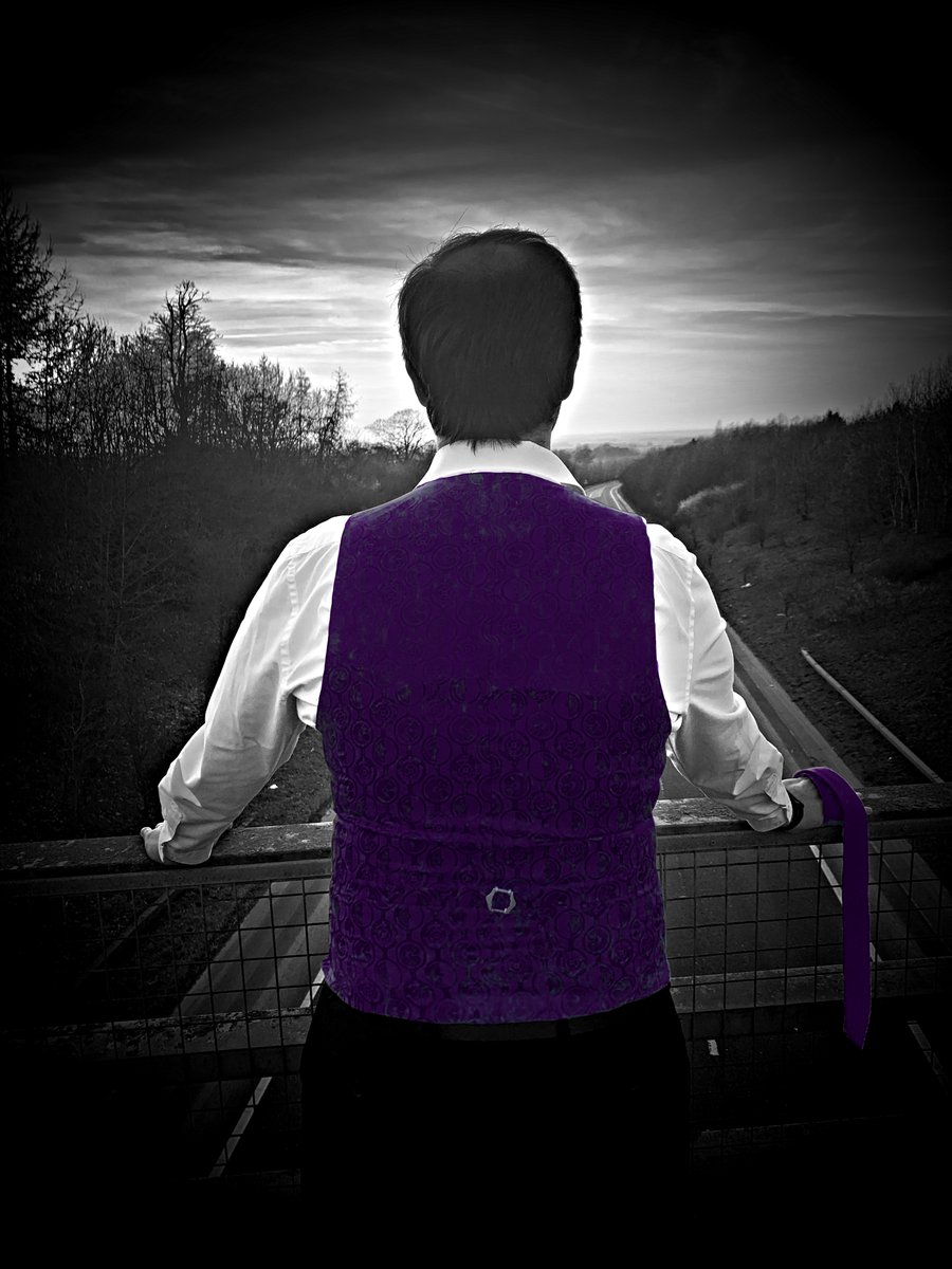 #BisexualVisibilityWeek so to celebrate we're sharing our article from 2021 whilst promoting  #ThreeWay.
Alex describes his first #Bisexual experience and how he found it coming out as #Bi. 

qxmagazine.com/2021/08/you-al…

<a href="/QXMagazine/">QX Magazine</a> <a href="/BiDotOrg/">bisexual.org</a> #BisexualMenExist <a href="/BisexualBrunch/">Bisexual Brunch</a> #LGBTQ