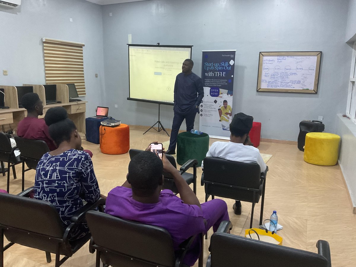 TFHubOsogbo's tweet image. Another successful #FoundersHub meetup in Osogbo! Grateful to @BoyeOshinaga of @Gradelyng for sharing insightful strategies for launching and scaling startups. 
The future of Osun’s tech ecosystem is bright!
#StartupGrowth #OsunTech #Innovation