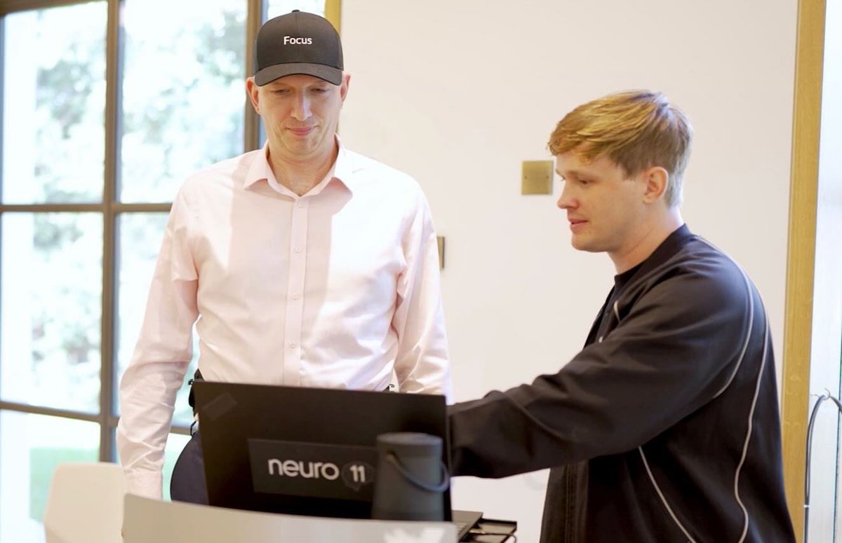 neuro11_official tweet media