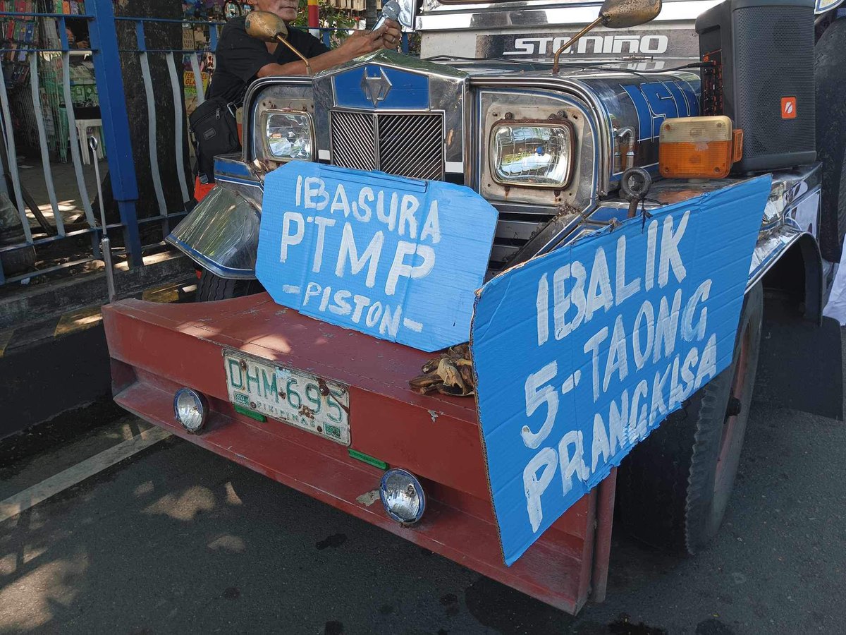 ABLasPinas's tweet photo. Sa walang tigil na pagtulak ng estadong PUVMP na ngayong PTMP, na siya'y atake sa kabuhayan ng tsuper at operator, paulit-ulit itong kinukundena ng mamamayan. 

(2/3) https://t.co/DSgCGx2Bgw