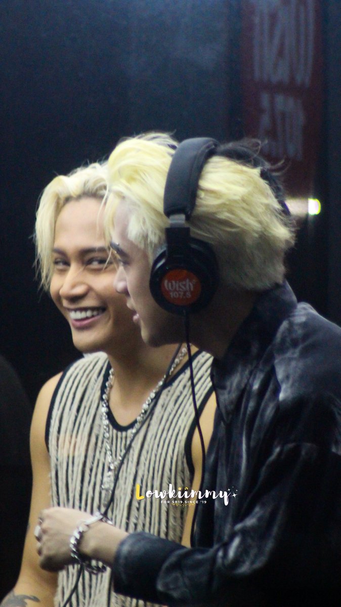 jo_oneken19's tweet photo. WHARAHELLLL ANG SAYA NYAAA

KALAKAL LIVE ON ROADSHOW
@SB19Official #SB19 #KALAKAL
#SB19xGLOC9onWishBus https://t.co/p0eiAsqj90