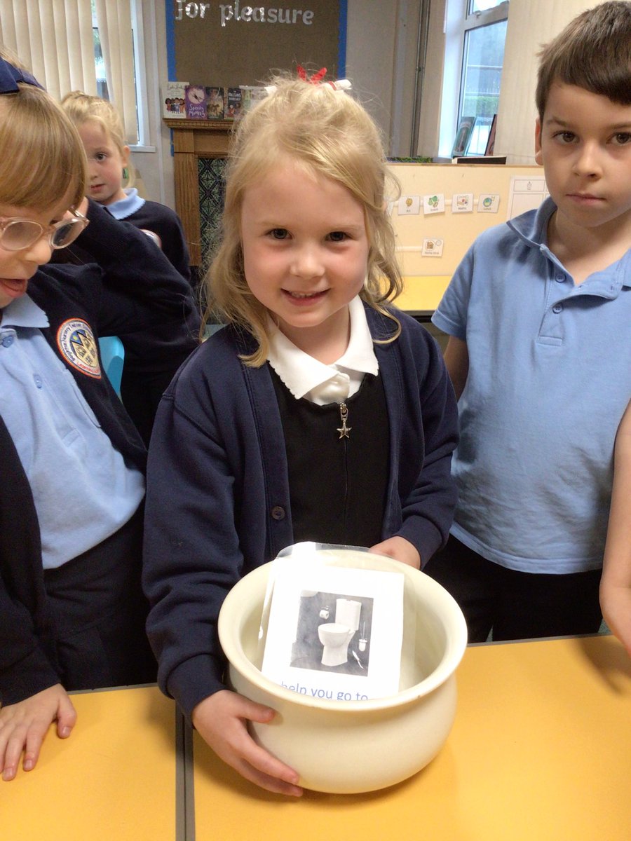 Today we have been learning about Sheffield’s Great Flood in 1864. We have looked at different artefacts from the past and we have listened to stories about some of the survivors.