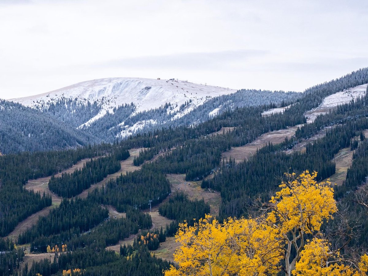 gregperezwx's tweet photo. Is it ski season yet????#COwx @KenClarkTV @chrisparente @FierroNicole https://t.co/n8SpBzugiI
