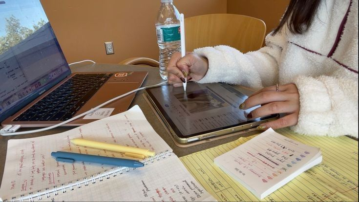 madeleine✶ tweet media