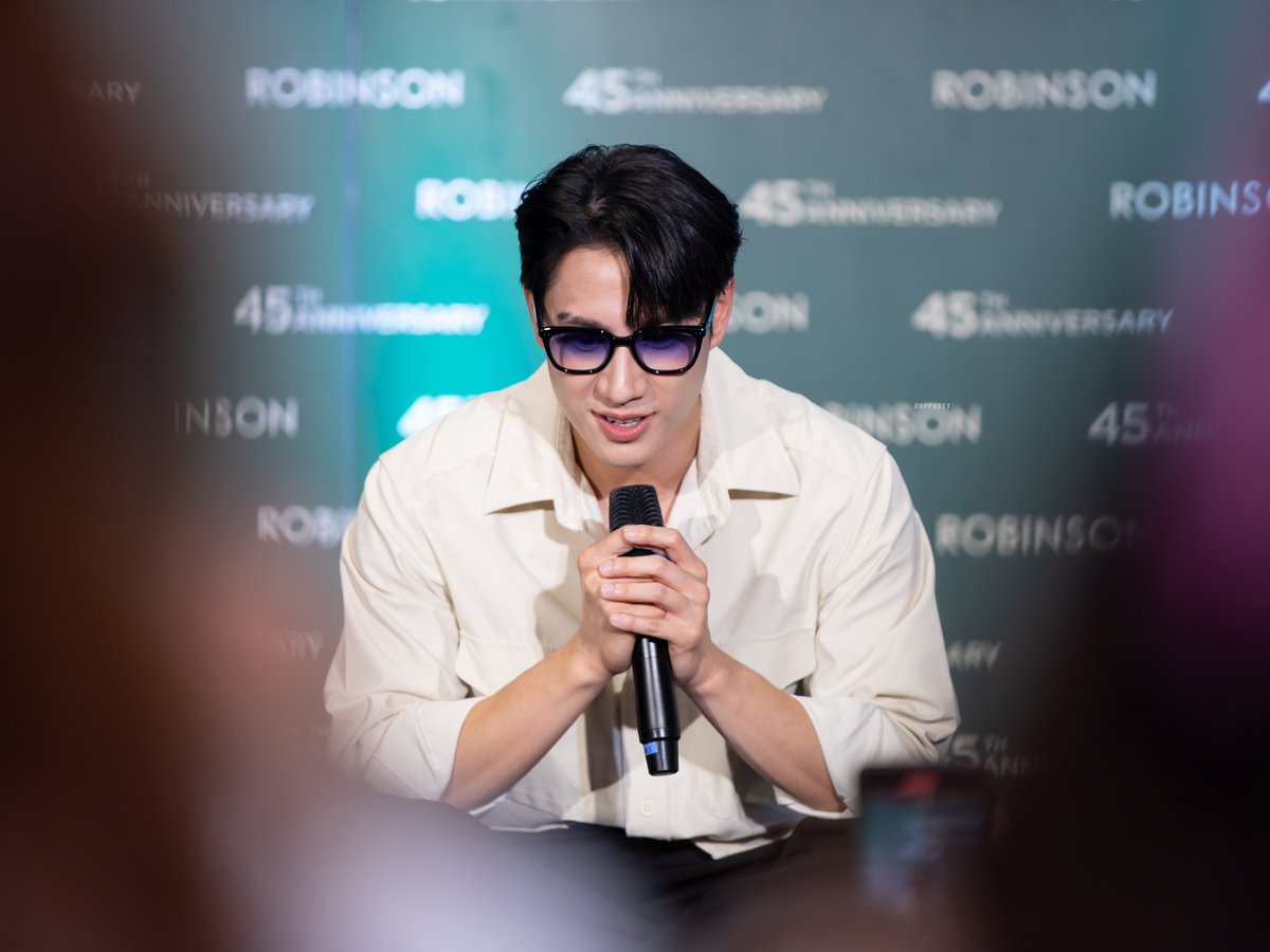 พ่อหนุ่มคิ้วบากก 😎

#Robinson45YearsXBrightrpp

❥･•  240921 ————— 

ミ꙳ <a href="/brightrpp_/">Bright Rapheephong</a>  
#brightrpp ミ꙳ #SOLBright ☀️
