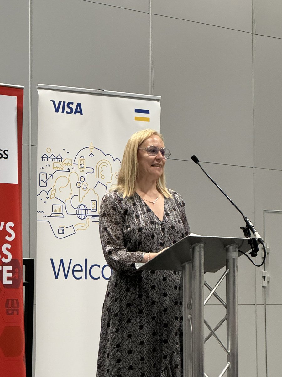 Labour_Business's tweet photo. Our packed and buzzing Small Business Forum with 20 round tables and great ideas from each!  Thanks to our keynote speaker @jreynoldsMP and our partners @Visa &amp; @fsb_policy and our speakers Sonia Brown &amp; @tinamckenz #LB24 #LP24 #Lab24 https://t.co/BgWxQRMSZr