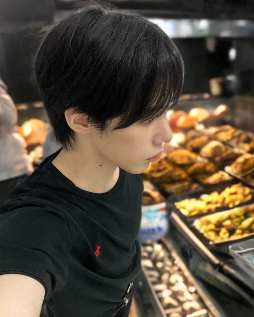 Lionbilleeon's tweet photo. ️️️️️️️ ️️ ️️ ️️ ️️️️️️

Yuraa... Angkringan JJ dah bukaa Yura!
Apakah ada yang mau membeli seafood seafood di angkringan JJ malam ini Yuraa?? 

(Jajan lewat update IC atau QRT)

️️️️️️️ ️️ ️️ ️️ ️️️️️️ https://t.co/v3CjNH4ZXT