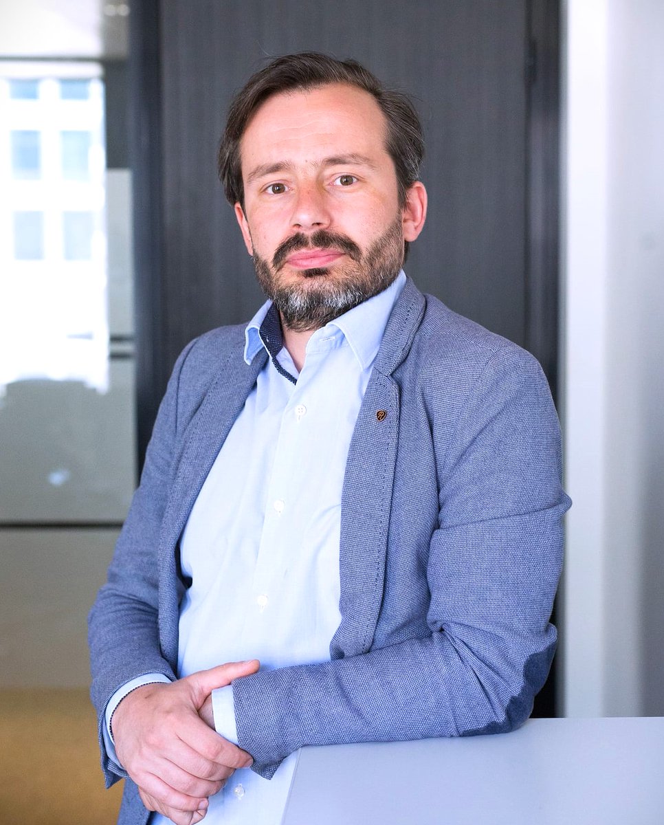 Dr Paweł Gajda obejmie stanowisko dyrektora Departamentu Energii Jądrowej w Ministerstwie Przemysłu. Jest uznanym ekspertem w dziedzinie energetyki jądrowej, wykładowcą Akademii Górniczo-Hutniczej w Krakowie oraz wiceprezesem European Nuclear Society. 1/2