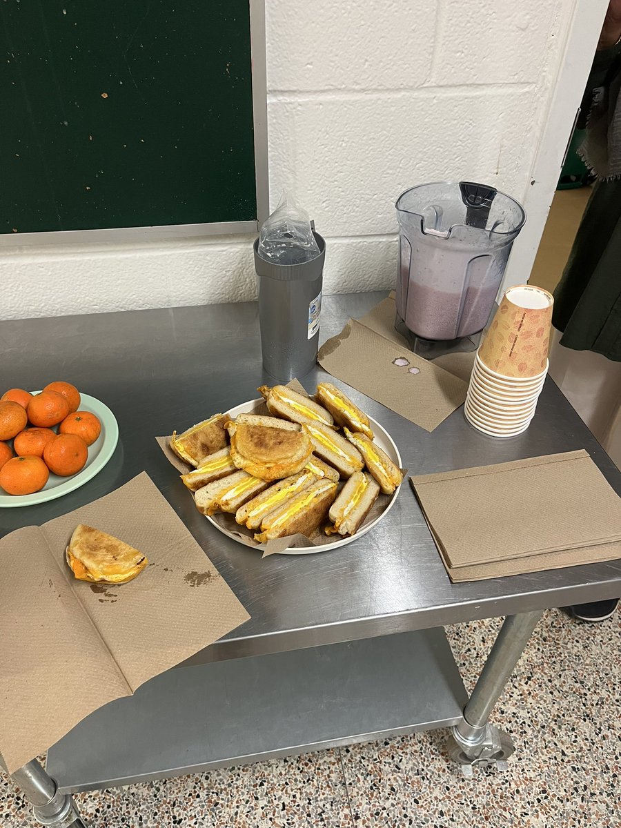 Grab &amp; Go Breakfast everyday before 8.50 - this morning we are enjoying egg sandwich with cheese and strawberry smoothie . Come on early and start the day with friend