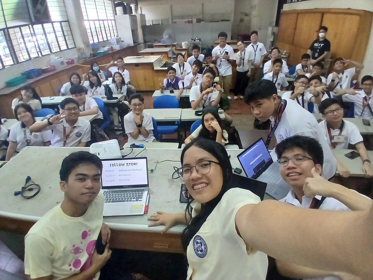 ATOMpisay's tweet photo. Thank you very much for joining ATOM today 💙⚛️✨️ https://t.co/9GInnGm3Cu