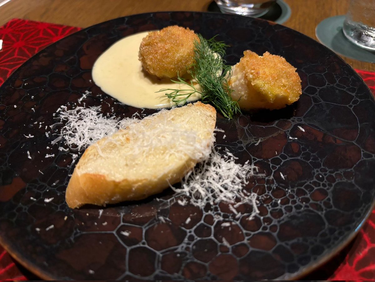 tomochinotty's tweet photo. 弾丸旅行♨  #ふふ箱根 
夕ご飯お酒とともに🍶

 #コース料理  #季節の食べ物
 #旅行 https://t.co/LymF8sVkC9