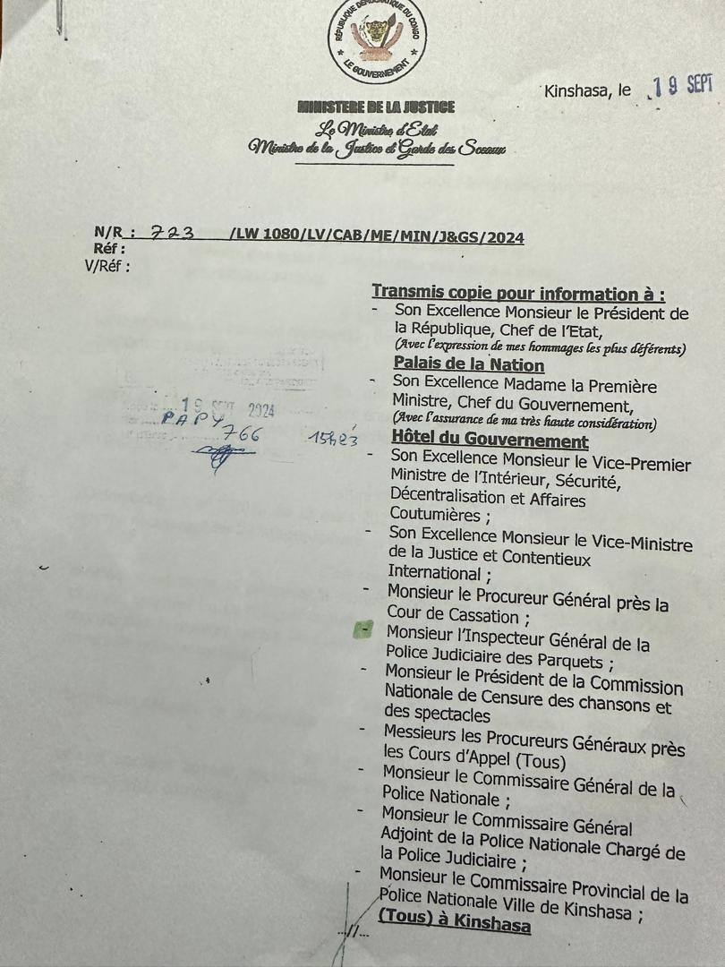 GraceShako1's tweet image. 🔴Le ministre de la Justice @ConstantMutamba ordonne aux procureurs près les Cours d'Appel d'engager des poursuites contre les auteurs d'actes de dépravation des mœurs sur les réseaux sociaux. #Gsk #JusticeRDC #DépravationDesMœurs