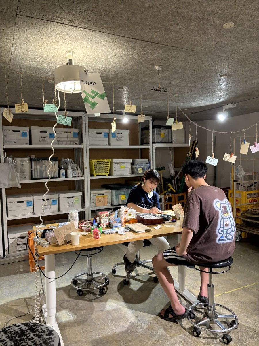 昨日100banchにて「てあての歌会」開催いたしました🌻
見られるために意識する体の感覚、上を目指すがゆえの「焦り」、介護士と研修医で話す「ケアする人がケアされない」問題…さて、どんな短歌になるでしょう？
今回の作品は #ケアにまつわる短歌リレー にて順次公開予定。お楽しみに！