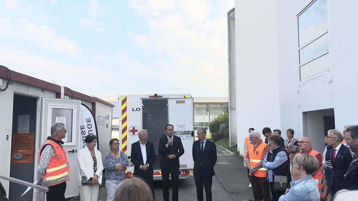Guillaume Chevrollier (@gchevrollier) on Twitter photo Inauguration ALGECO accueil et écoute du marché solidaire étudiant de la <a href="/Croix_Rouge53/">Croix Rouge française de la Mayenne</a>
Merci au président <a href="/BLavenere/">Bruno de Lavenere</a> et à l’ensemble des bénévoles pour leur engagement
#benevolat #solidarite Inauguration ALGECO accueil et écoute du marché solidaire étudiant de la <a href="/Croix_Rouge53/">Croix Rouge française de la Mayenne</a>
Merci au président <a href="/BLavenere/">Bruno de Lavenere</a> et à l’ensemble des bénévoles pour leur engagement
#benevolat #solidarite