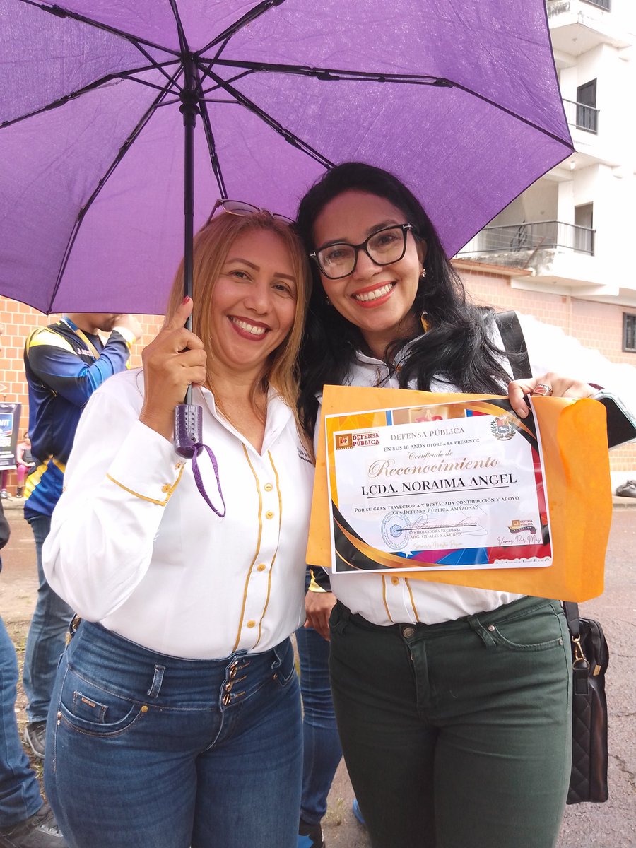 #23Sept | Feliz aniversario número 16 a la <a href="/DefensaPublicaV/">DEFENSA PÚBLICA VZLA</a>.

Le deseamos el mayor de los éxitos en su incansable labor para la protección de los derechos humanos y el acceso a la justicia.

Agradecemos el reconocimiento y seguiremos trabajando por los derechos de todas y todos.