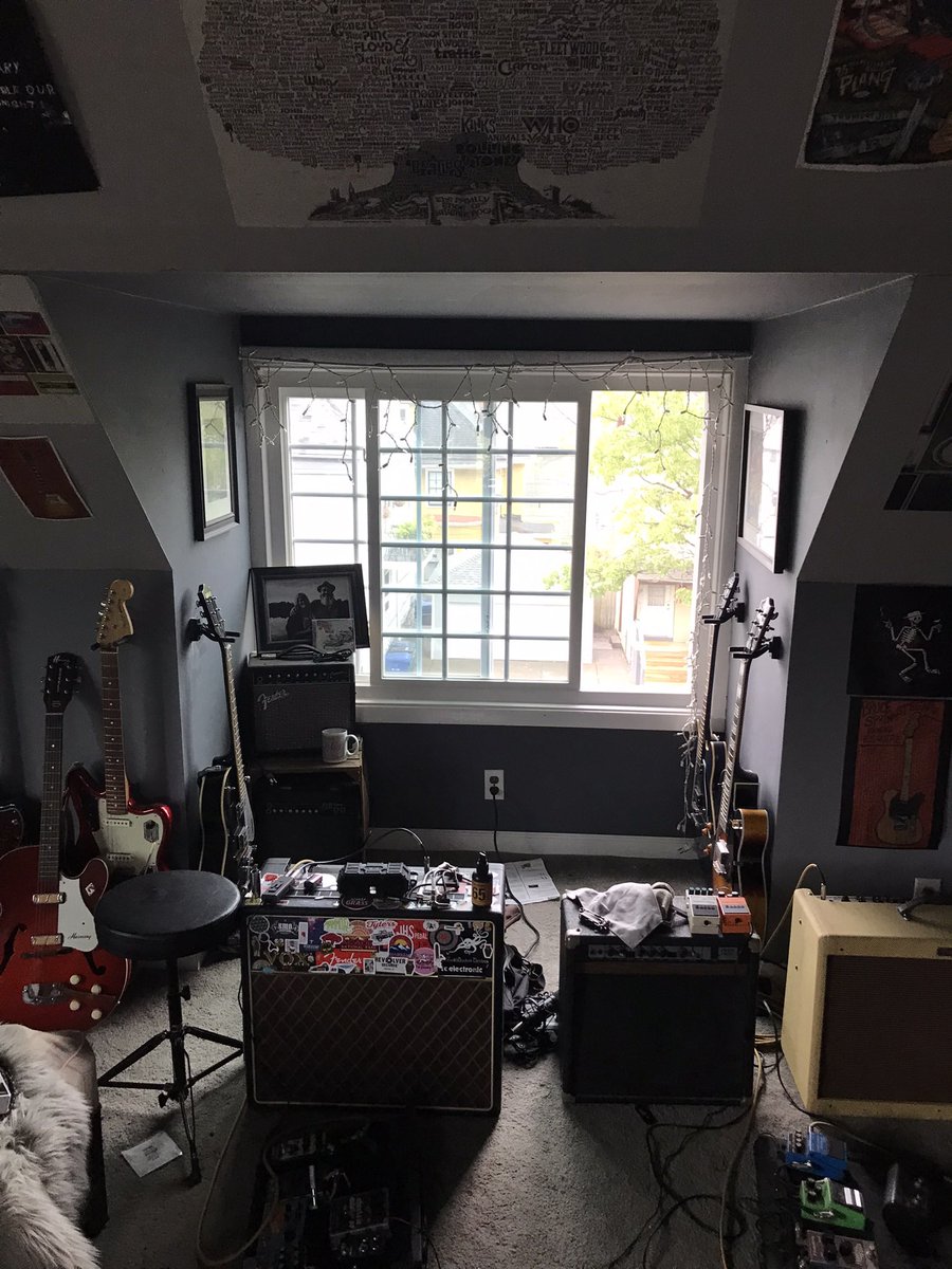 Bulldogwgr's tweet photo. Loving my new windows from @WindowNation! 🪟🎸 My attic studio is finally comfortable year-round, and I’m saving on energy too. If you’re looking to upgrade, now’s the time—Buy 2, Get 2 Free is on! 🔥 Don’t miss out! #HomeUpgrade #EnergyEfficiency #WindowNation https://t.co/wwM6U8G7aR