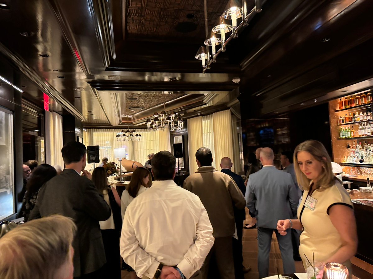 biocat_bioregio's tweet photo. 🌎 Ja som a Boston! La delegació catalana liderada per #Biocat assistirà al #WMIF2024 organitzat per @MGBInnovation
 
🤝 Han fet nous contactes en l'acte de networking de la Welcome VIP Reception del @MassGenBrigham
 
🔝 La catalana és la delegació més nombrosa de fora dels EUA. https://t.co/Cm7OkUuCQh