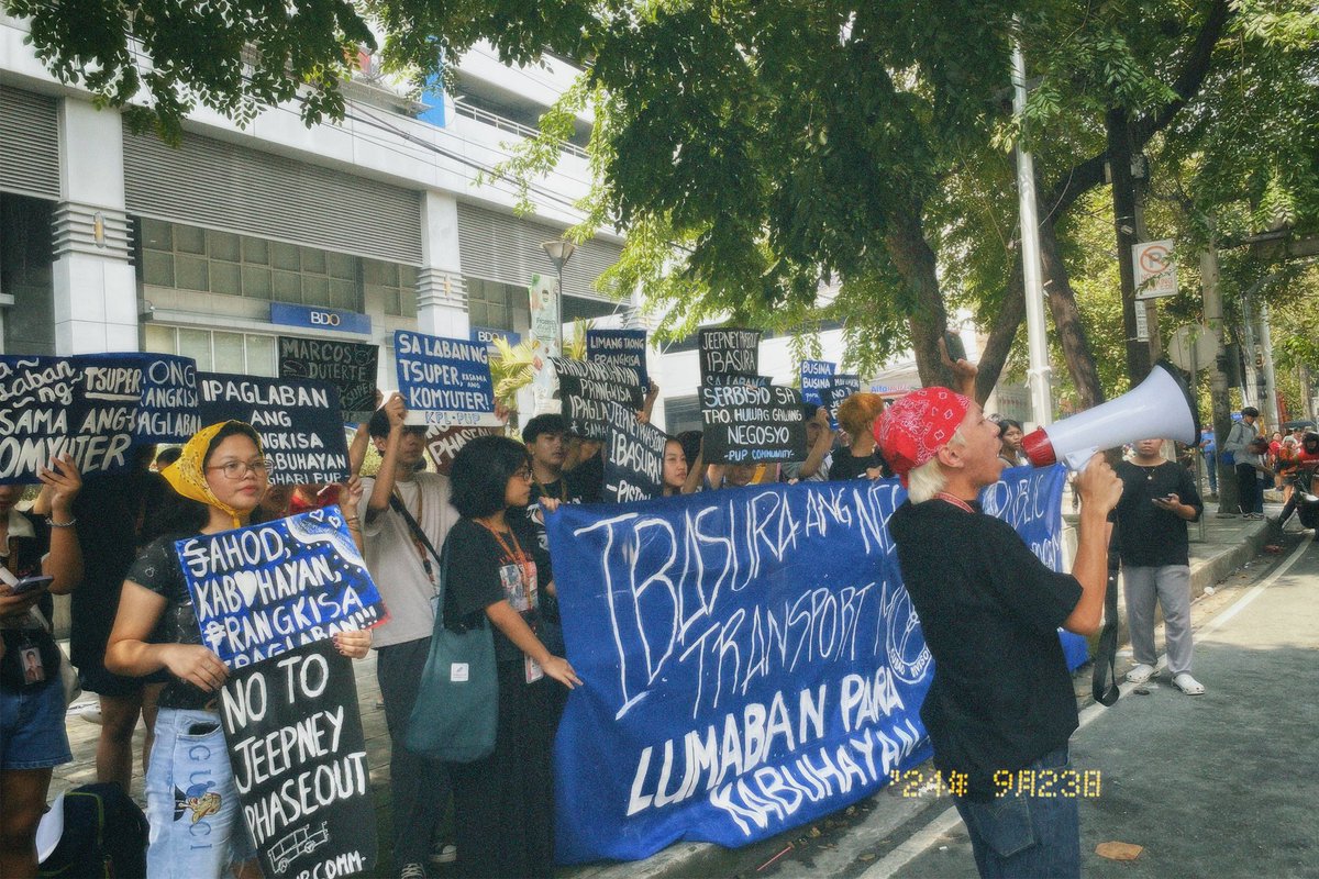 elijah_dakom's tweet image. sa laban ng tsuper, kasama ang komyuter! ✊💙

sumama at makiisa sa laban ng tsuper bukas, 24 September! magwewelga tayo! ✊💙

#NoToJeepneyPhaseout