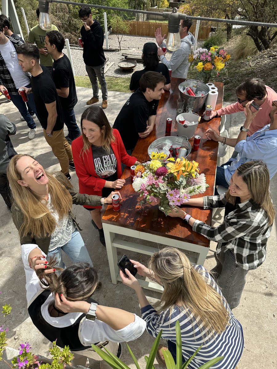 bitlogicos's tweet image. spring mood en nuestra casa y que lindas vibessss 🌼🌞💛

#InCodeWeTrust #BitDifferent #Bithouse