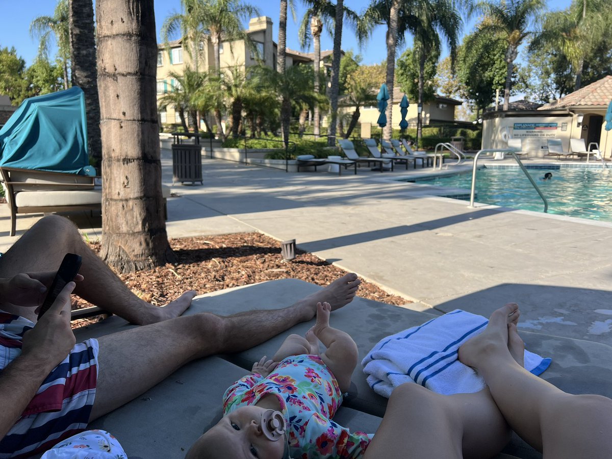 Summer is loving Cali life. Her favorite part, watching palm trees blow in the wind.