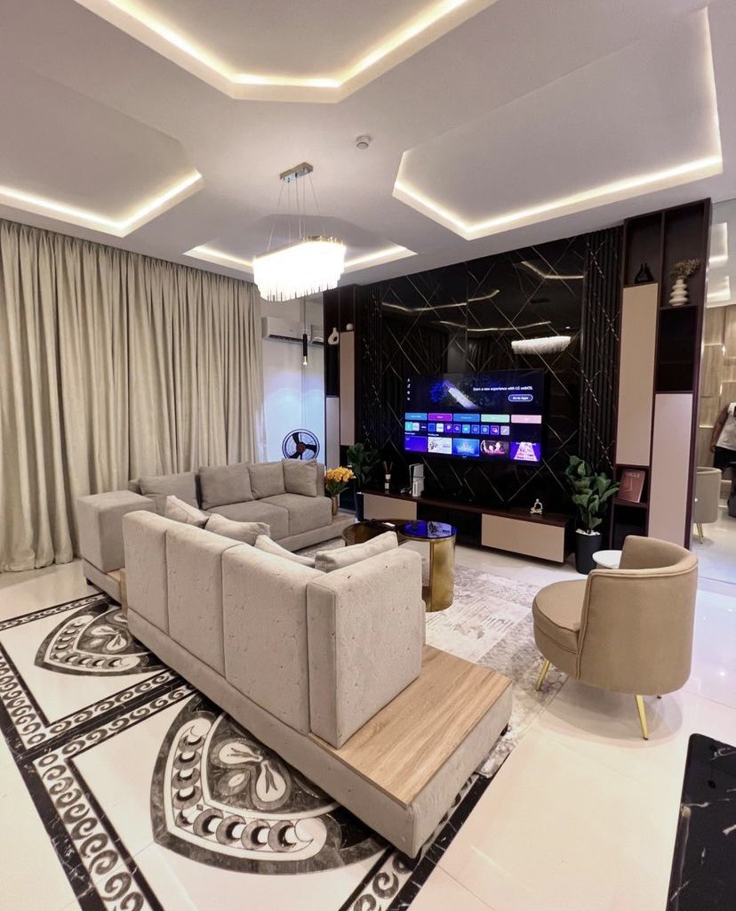 shortletsbytim's tweet photo. 3 bedroom apartment available for shortlet
location: Katampe extension abuja
Price: 300k/night
Please note that prices are subject to change
Whatsapp: +2348130241250
#abujashortletapartment #abujashortlet #apartment #airbnb #realestate #abuja #federalcapitalterritoy #nigeria https://t.co/DAFwFqhfqB
