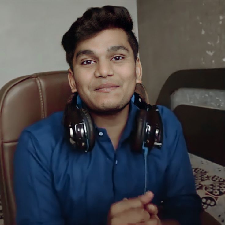 BBSBigfanRB's tweet image. 🎮 I am RB! BeastBoyShub is not just my inspiration but the backbone of the Indian gaming community. His legendary gameplay and humor make him a true icon! 👑 #GamingHero #LegendaryGamer #BeastBoyShub #IndianGaming