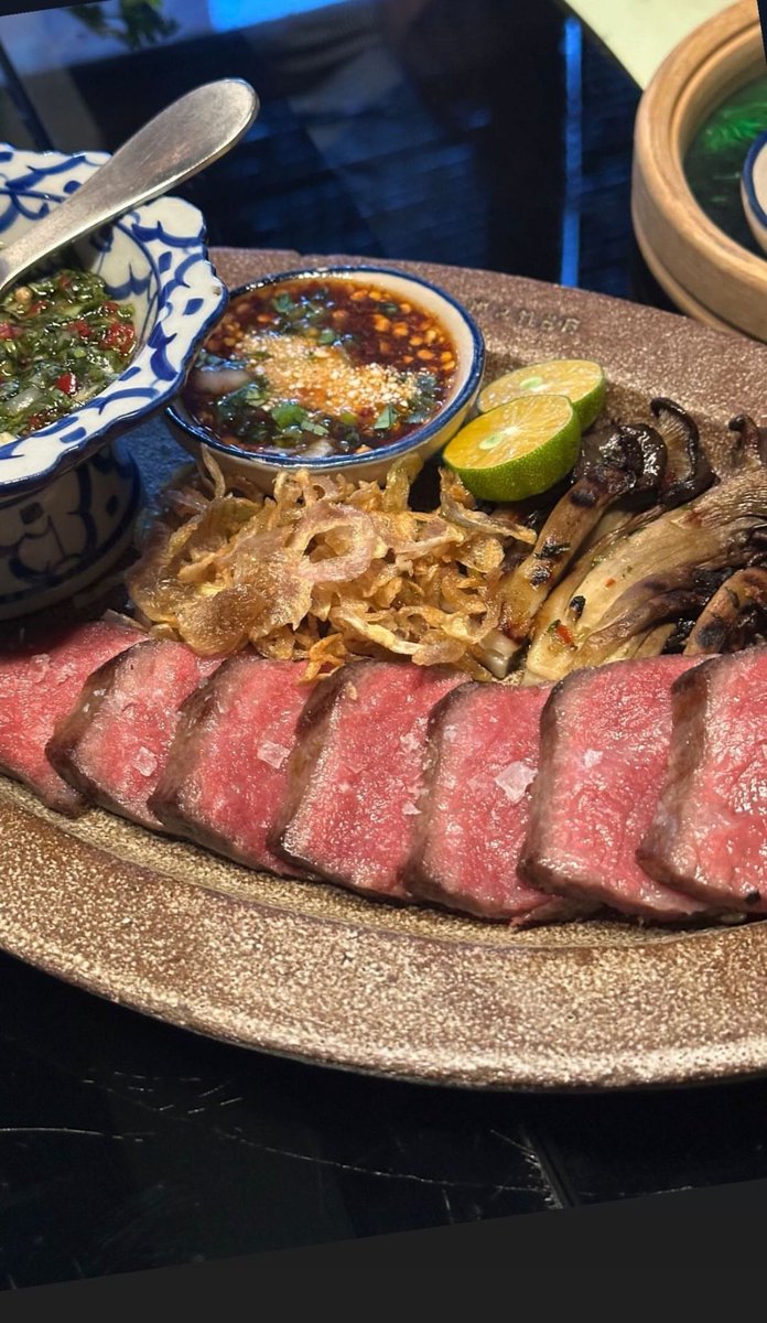 이 오빠 음식 하나는 기깔나게 찍는듯..
늦은 저녁같은데 맛저하시길🤤🙌
#하정우