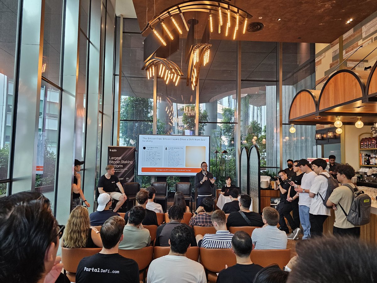 Rumour has it that EAST alpha has been spread around the BTC side events during #Token2049singapore 🇸🇬

We are ready to arm builders with key infrastructure and tooling to further accelerate ecosystem development on Bitcoin 🤝

The journey continues! 🟠