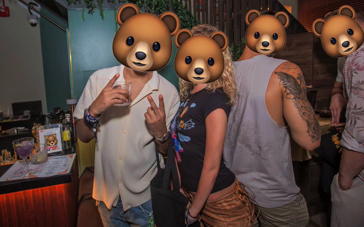 SynapRoot's tweet photo. 🐻It seems that the blue @berabaddies has taken the mic to introduce #Beraroot!
💙Yep, we luv u too—like fake people luvs a fakechain!
💙Can't wait to see you all again!
🔵OogaBooga https://t.co/jhO59Deizt