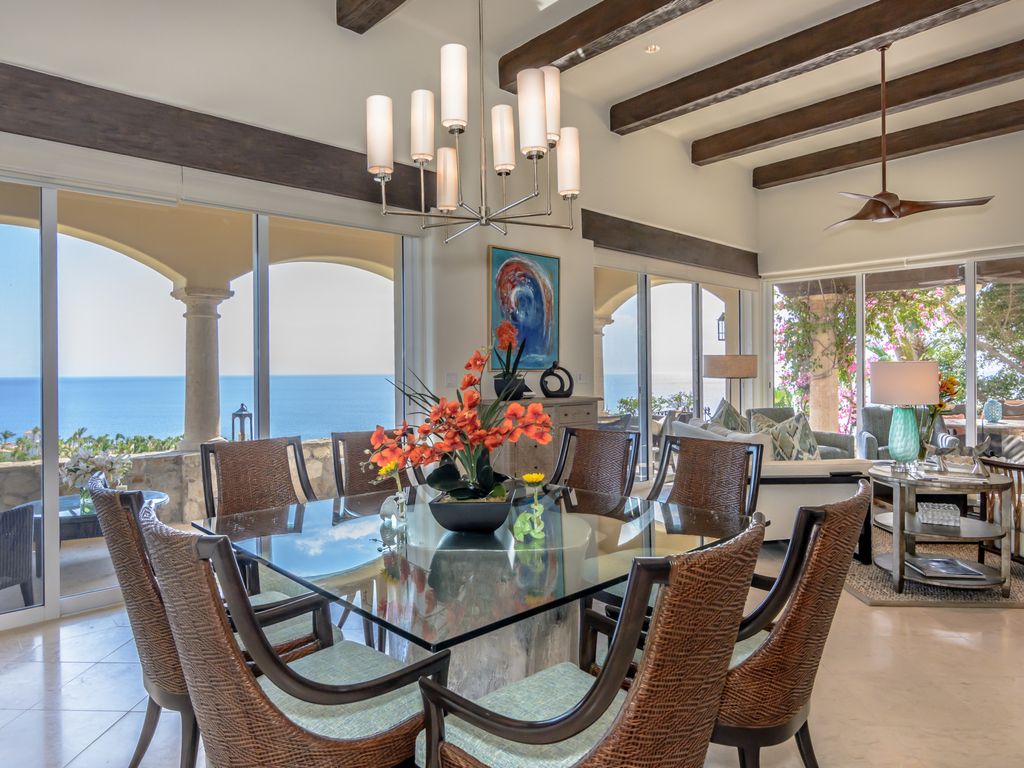 VillaDelMarRent's tweet photo. Experience luxury at #VillasDelMar in #SanJoseDelCabo! Enjoy breathtaking ocean views, upscale amenities, &amp; a serene atmosphere for your perfect getaway. Visit https://t.co/ElN5wUFbaJ
#LuxuryVilla #OceanfrontEscape #TropicalParadise #VacationInStyle #RelaxAndUnwind #BookYourStay https://t.co/aNpYXLN6hf