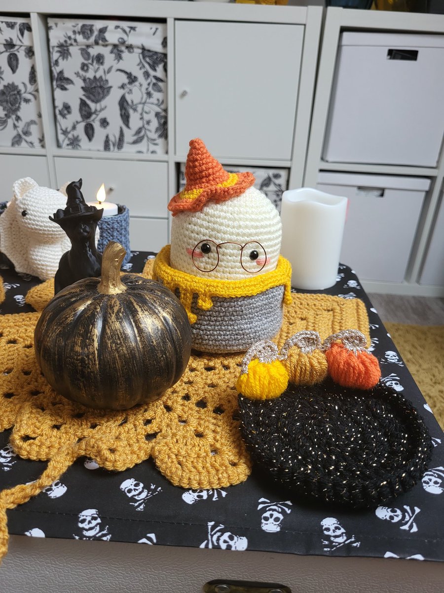 flowerdotpower's tweet photo. Lételemem a spooky dekor. 👻 https://t.co/QxNkvmRjnq