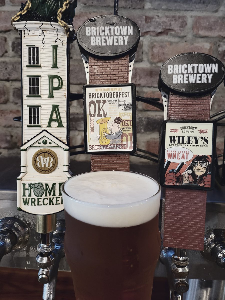 BtbFortSmith's tweet photo. 🍁 #Fall is here, and so is the return of our fan-favorite Bricktoberfest brew! 🍺 Crisp, malty, and balanced to perfection, it's the ultimate taste of the season. Don’t wait – it's only here for a limited time! Who’s ready to sip into fall with us? 😋🍂 https://t.co/ymk5wu5ISW