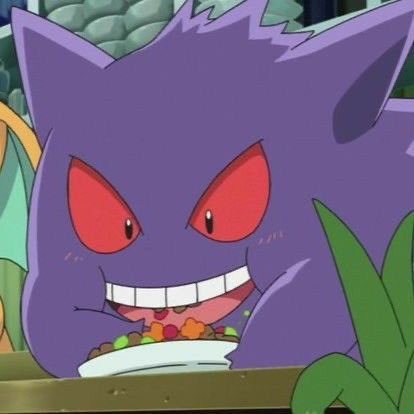 PokemonGems's tweet photo. gengar having a snack https://t.co/Uu3jMPGe3L